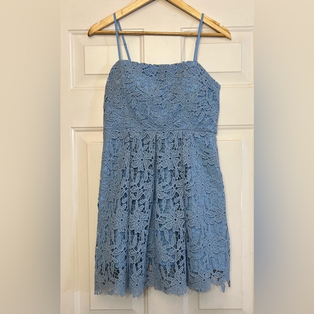 🦋 ASTR The Label - Lace Mini Dress - New With Tags - Picture 3 of 7